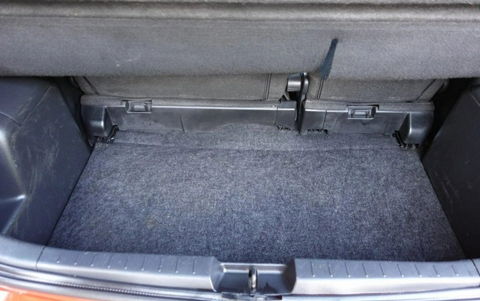 Toyota Yaris cena 19900 przebieg: 192000, rok produkcji 2010 z Pyrzyce małe 121
